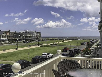 38 op balcony