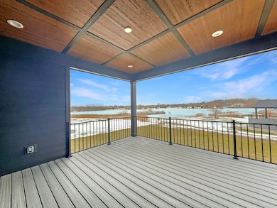 10102 Lakeview Dr, Hanover Township, IN 46373 - photo 5