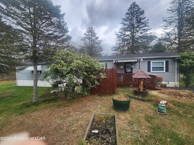 7 Valley Gorge Mobile Home Park, White Haven, PA 18661 - photo 2