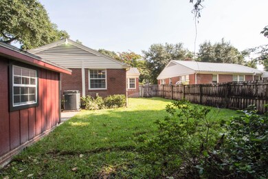 1692 Pershing Rd, Jacksonville, FL 32205 - photo 4