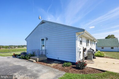 31 W Strack Dr, Myerstown, PA 17067 - photo 4