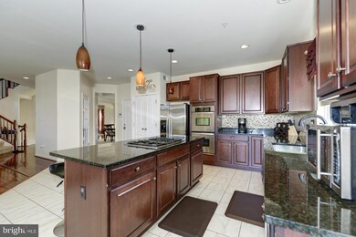 2932 Galeshead Dr, Upper Marlboro, MD 20774 - photo 5