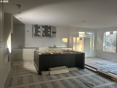 2077 5th Ave, West Linn, OR 97068 - photo 3