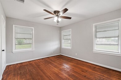 1313 James St, Rosenberg, TX 77471 - photo 5