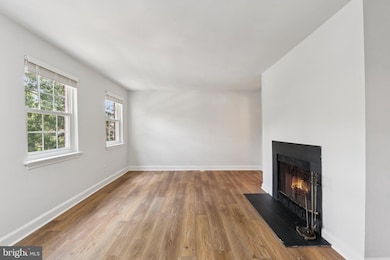 2107 N Scott St unit 70, Arlington, VA 22209 - photo 2