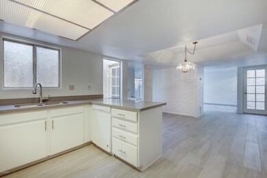 5442 N 78th Way-19