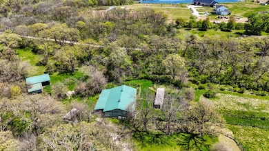 001 365th St, Earlham, IA 50072 - photo 3