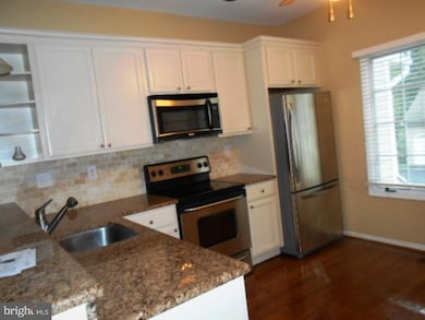 438 Wooded Way unit 20, Newtown Square, PA 19073 - photo 6