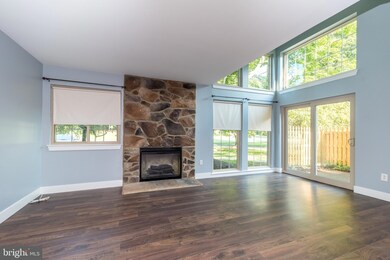 213 Christopher Place unit 13, Chalfont, PA 18914 - photo 2