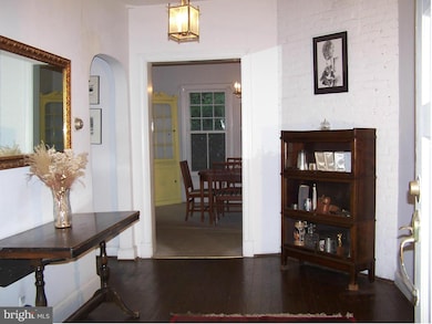 6107 Princeton Ave, Glen Echo, MD 20812 - photo 5