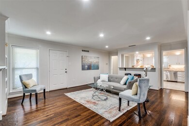 6371 Vanderbilt Ave, Dallas, TX 75214 - photo 2