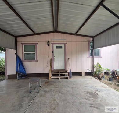 32522 Olive Dr, San Benito, TX 78586 - photo 5