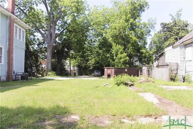 Parcel could be split into double lot.