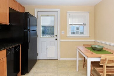 33 Calumet Ave, Worcester, MA 01606 - photo 6