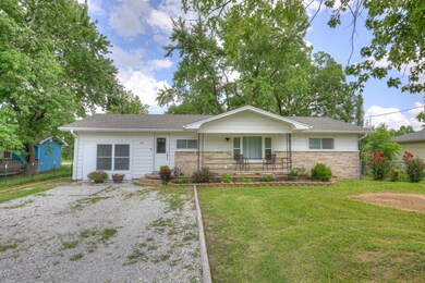305 Verbryck St, Carl Junction, MO 64834 - photo 2