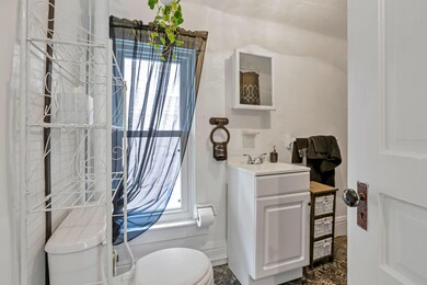 637 Walnut St, Coshocton, OH 43812 - photo 7