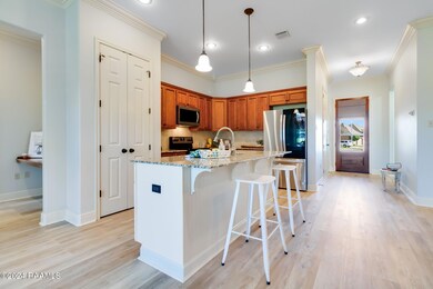 6-web-or-mls-315 Annabelle Ln-3