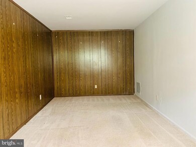 9713 Hagel Cir unit B, Lorton, VA 22079 - photo 3