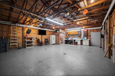 402 Beaver Ave, Aliquippa, PA 15001 - photo 6