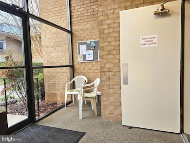 3630 Gleneagles Dr unit 81D, Silver Spring, MD 20906 - photo 7