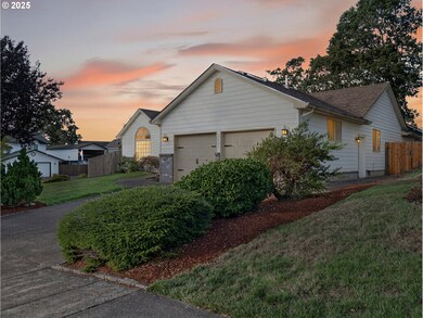 607 NW Heath St, Dallas, OR 97338 - photo 2