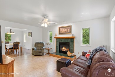 5951 E Columbia Way-17