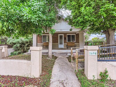 04 Exterior Front Entry.jpg