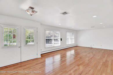 06-Living Room