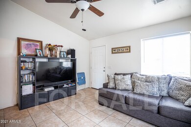 4_livingroom