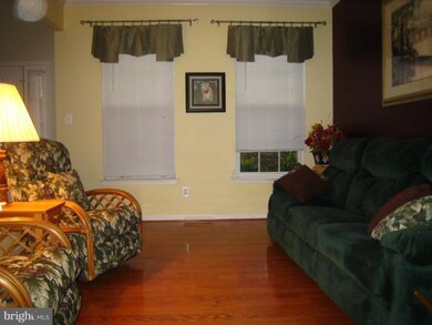 608 Falkirk Ct, Abingdon, MD 21009 - photo 2