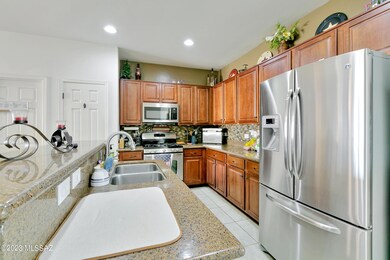 303 E Desert Haven Pl