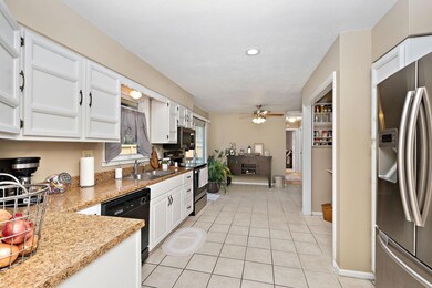 10-1305 Ruby St - Final-109
