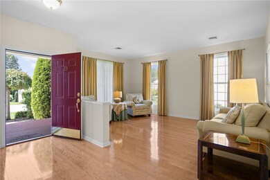 23 Cambridge Cir, Smithfield, RI 02917 - photo 4