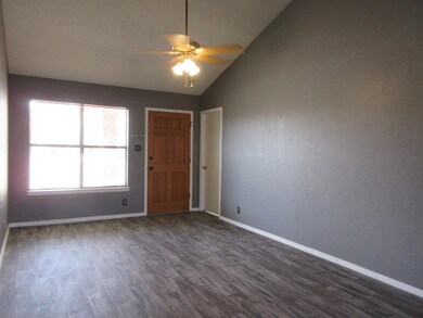 15308 Fairwood Ct, Horizon City, TX 79928 - photo 4