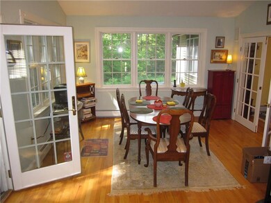 The Dining Room has total privacy...