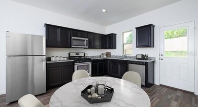 35331 Eastbrook Ave, Zephyrhills, FL 33541 - photo 3