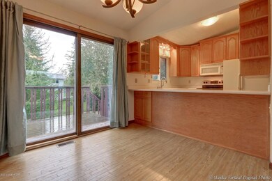 6910 Joseph St, Anchorage, AK 99518 - photo 6