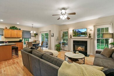 90 Fisher Rd unit 17, Holden, MA 01520 - photo 4