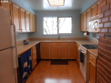 780 Waverly St, Eugene, OR 97401 - photo 5