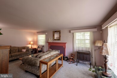 507 Oakcrest Ln, Wallingford, PA 19086 - photo 2