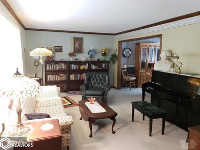 1504 N 5th Ave E, Newton, IA 50208 - photo 4