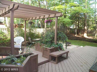 10523 Arrowood St, Fairfax, VA 22032 - photo 2