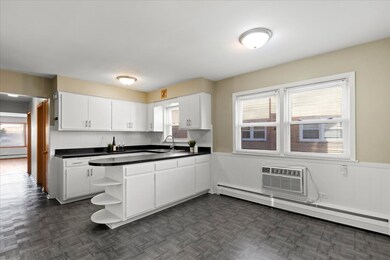 8317 W Summerdale Ave unit 1, Chicago, IL 60656 - photo 4