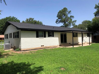 708 Line Dr, Gainesville, TX 76240 - photo 3