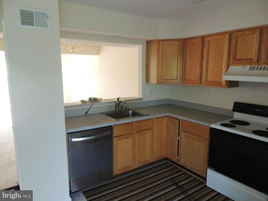 6108 Honeycomb Gate, Columbia, MD 21045 - photo 7