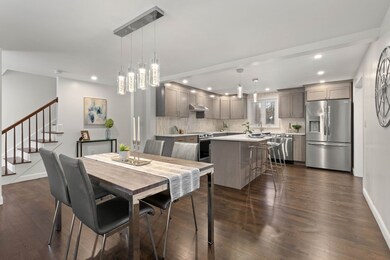 10 Enfield Dr, Andover, MA 01810 - photo 2