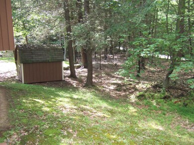 1110 Wallenpaupack Dr, Lake Ariel, PA 18436 - photo 2