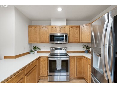 3785 Dove Ln, Eugene, OR 97402 - photo 4