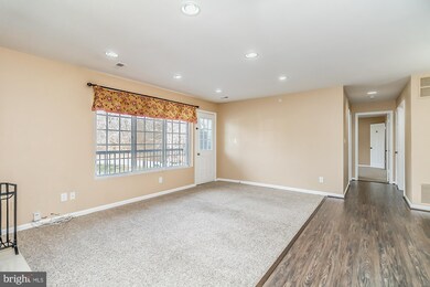 9 Tintern Ct unit 201, Lutherville Timonium, MD 21093 - photo 4