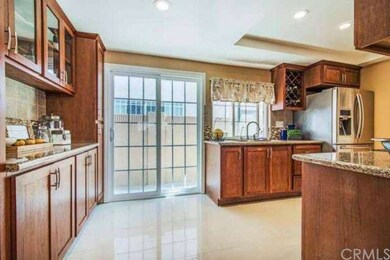 Upgraded Kitchen Cabinets and Granite Counters